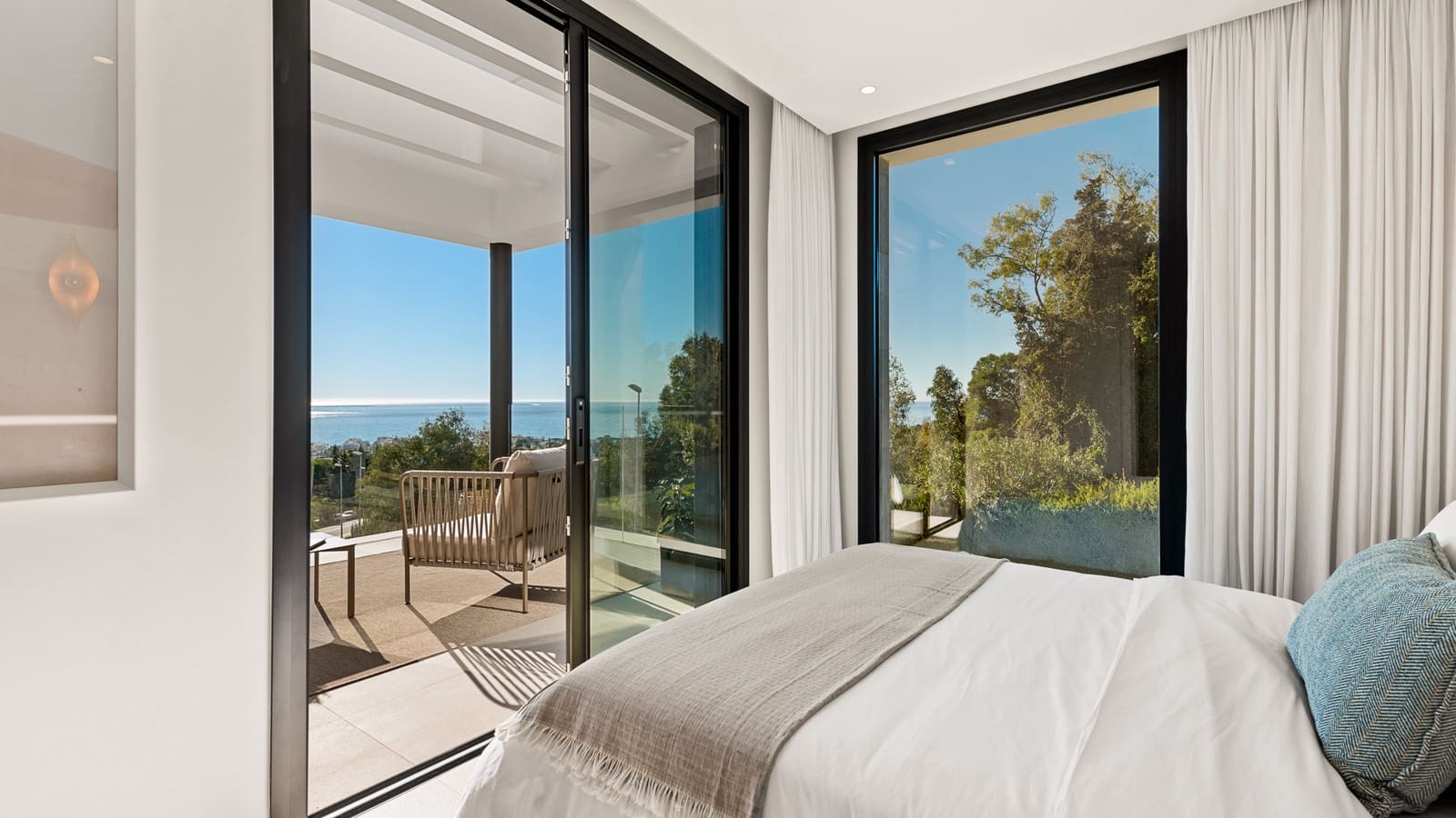3 soverom Villa til salgs i Marbella med svømmebasseng garasje - € 1 950 000 (Ref: 10002368)