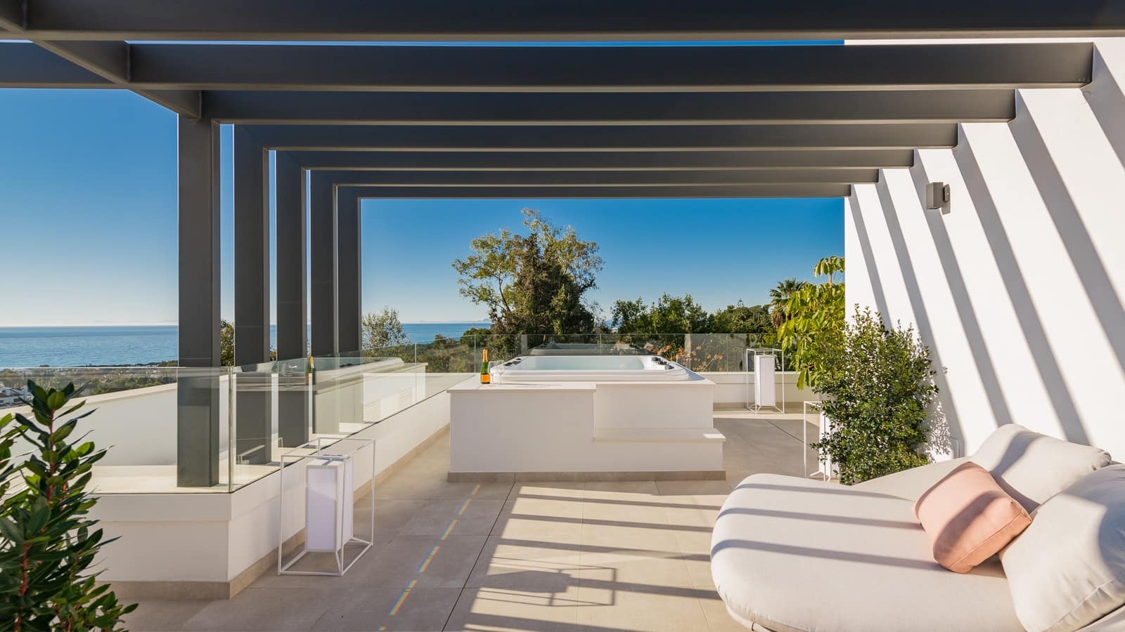 3 soverom Villa til salgs i Marbella med svømmebasseng garasje - € 1 950 000 (Ref: 10002368)