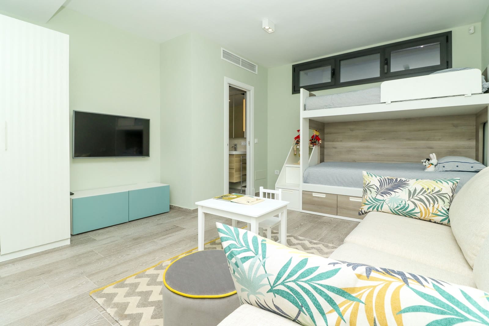 4 Zimmer Villa zu verkaufen in Marbella mit Pool Garage - 1.485.000 € (Ref: 10002369)