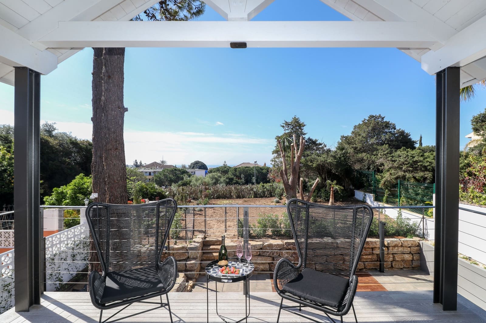 4 Zimmer Villa zu verkaufen in Marbella mit Pool Garage - 1.485.000 € (Ref: 10002369)