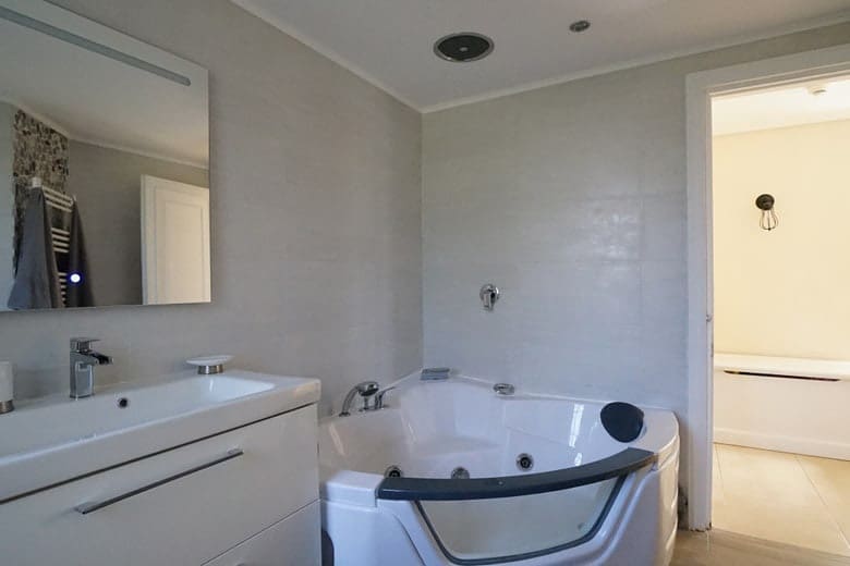 6 quarto Moradia para venda em Nueva Andalucia com piscina garagem - 1 100 000 € (Ref: 10065707)