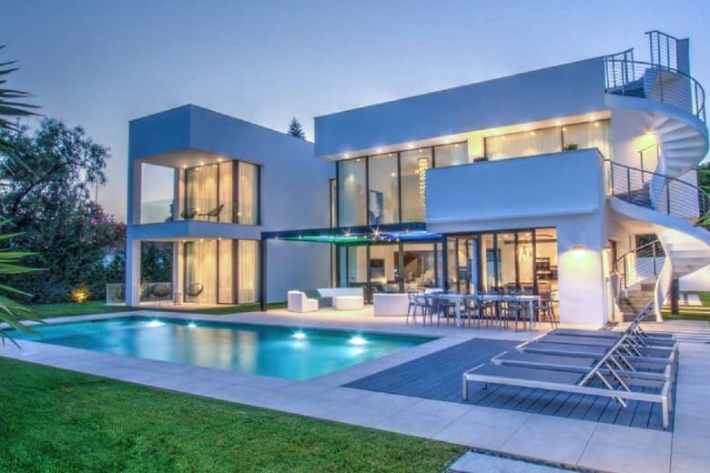 7 Zimmer Villa zu verkaufen in Puerto Banus mit Pool Garage - 4.950.000 € (Ref: 10065709)