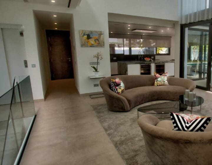 7 Zimmer Villa zu verkaufen in Puerto Banus mit Pool Garage - 4.950.000 € (Ref: 10065709)