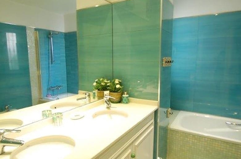 3 soveværelse Lejlighed til salg i Nueva Andalucia med swimmingpool garage - € 339.000 (Ref: 10065710)
