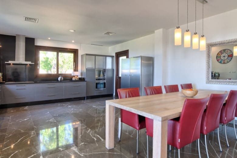 5 sypialnia Willa na sprzedaż w Benahavis z basenem garażem - 3 900 000 € (Ref: 10065712)