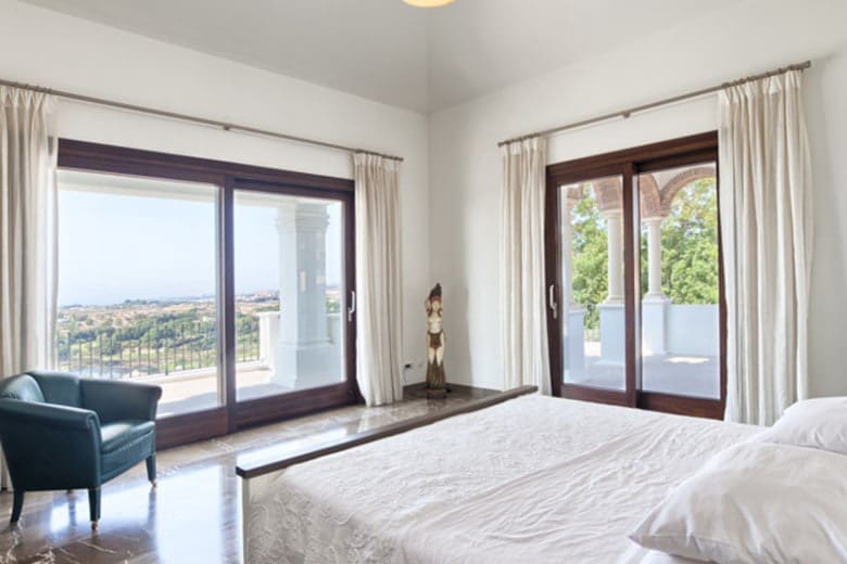 5 sypialnia Willa na sprzedaż w Benahavis z basenem garażem - 3 900 000 € (Ref: 10065712)