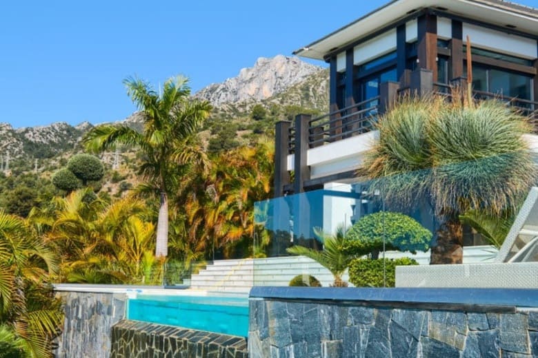 8 soveværelse Villa til salg i Marbella med swimmingpool garage - € 5.900.000 (Ref: 10065713)
