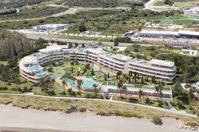 2 soverom Leilighet til salgs i Estepona med svømmebasseng garasje - € 592 000 (Ref: 10065725)