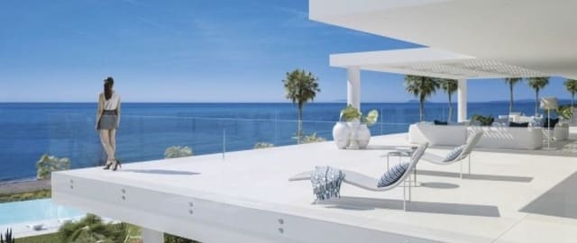 3 bedroom Apartment for sale in Marbella with pool - € 2,675,000 (Ref: 10065752)