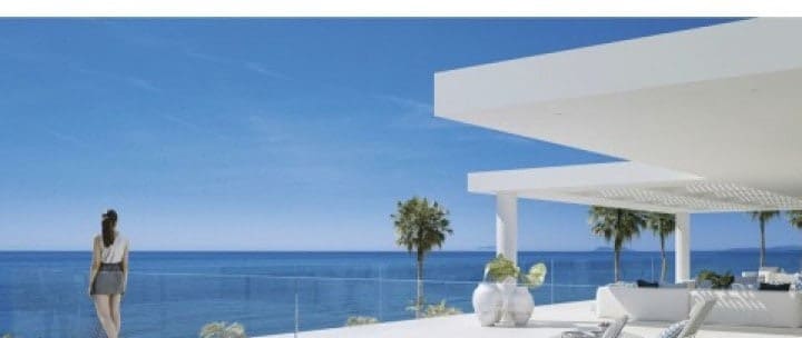 3 bedroom Apartment for sale in Marbella with pool - € 2,675,000 (Ref: 10065752)