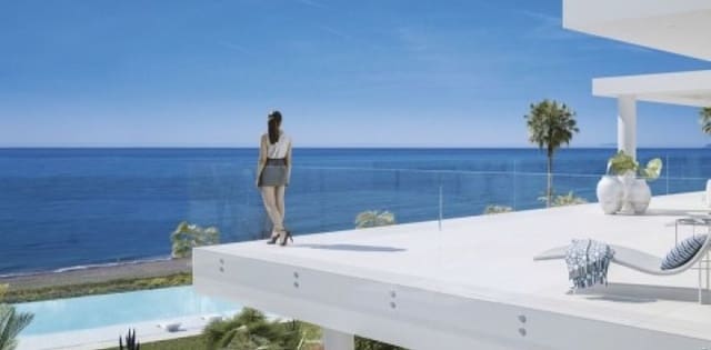3 bedroom Apartment for sale in Marbella with pool - € 2,675,000 (Ref: 10065752)