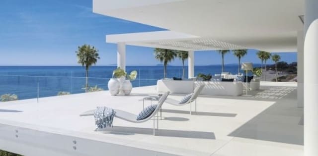 3 bedroom Apartment for sale in Marbella with pool - € 2,675,000 (Ref: 10065752)