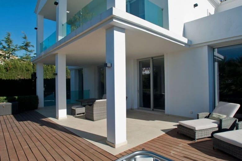 4 soveværelse Villa til salg i Marbella med swimmingpool garage - € 1.995.000 (Ref: 10065753)
