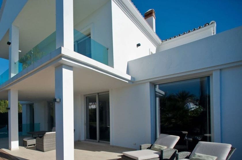 4 soveværelse Villa til salg i Marbella med swimmingpool garage - € 1.995.000 (Ref: 10065753)