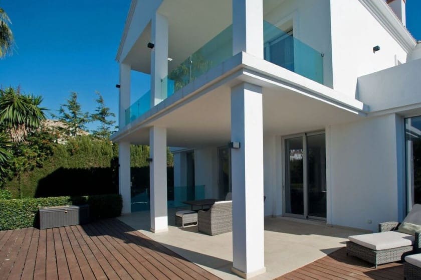 4 soveværelse Villa til salg i Marbella med swimmingpool garage - € 1.995.000 (Ref: 10065753)