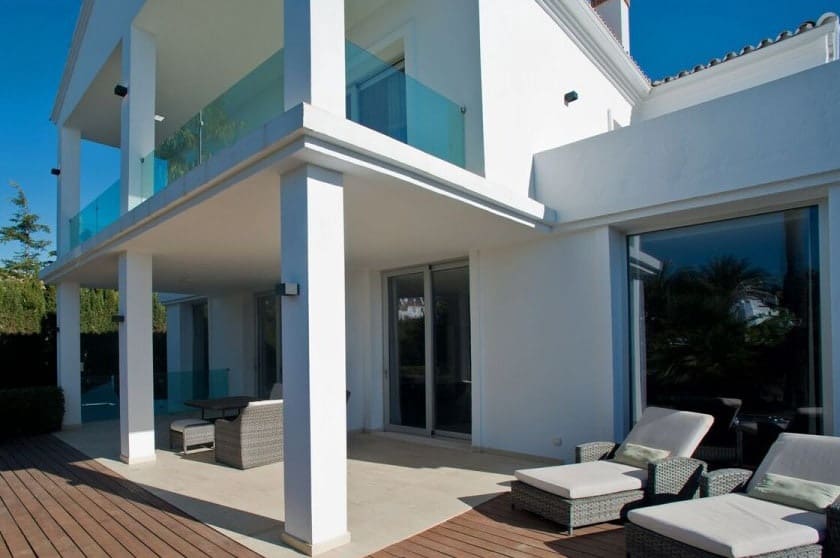 4 soveværelse Villa til salg i Marbella med swimmingpool garage - € 1.995.000 (Ref: 10065753)
