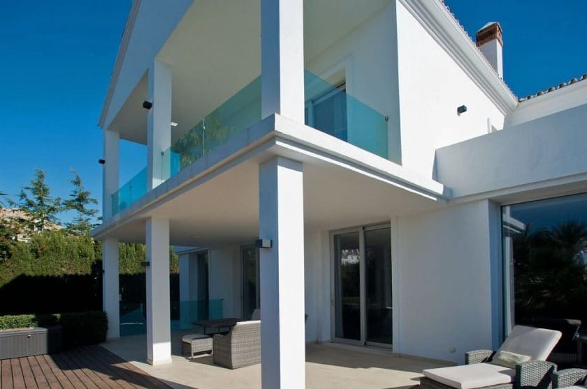 4 soveværelse Villa til salg i Marbella med swimmingpool garage - € 1.995.000 (Ref: 10065753)