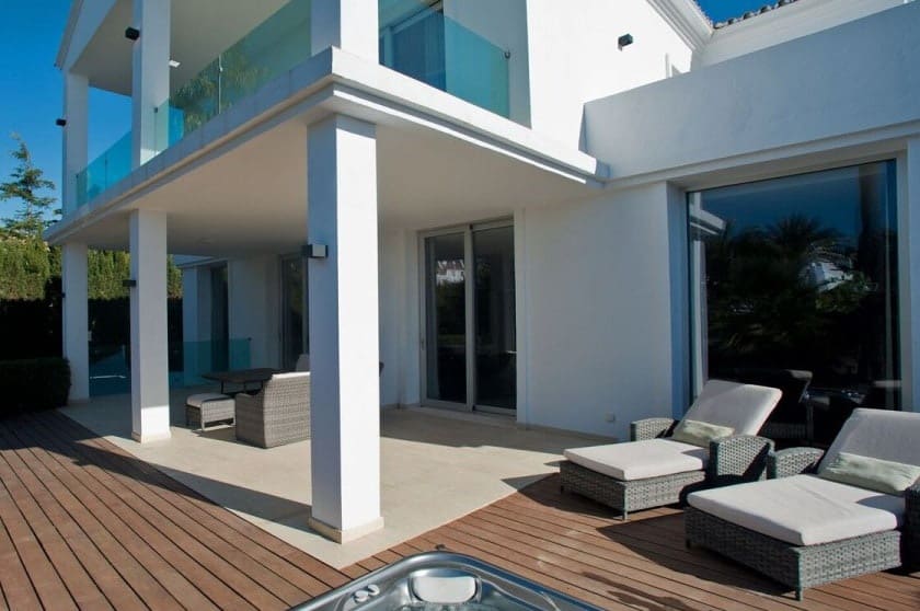 4 soveværelse Villa til salg i Marbella med swimmingpool garage - € 1.995.000 (Ref: 10065753)