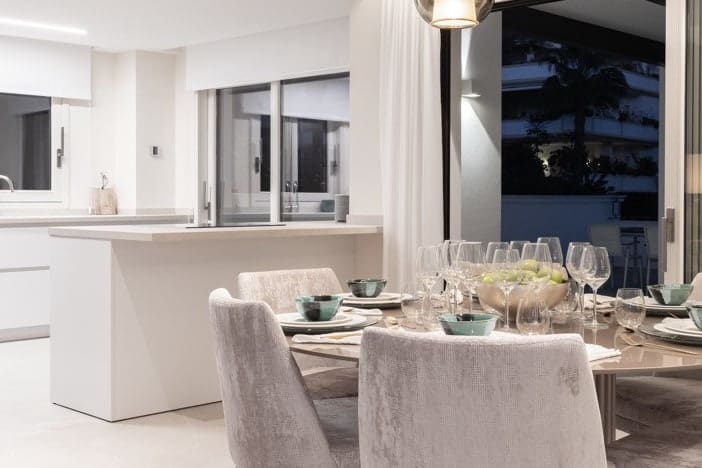 Apartamento de 3 habitaciones en Marbella en venta con piscina garaje - 2.450.000 € (Ref: 10065754)