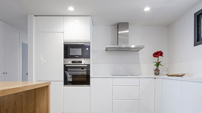 2 Zimmer Apartment zu verkaufen in Manilva mit Pool Garage - 299.000 € (Ref: 10065776)