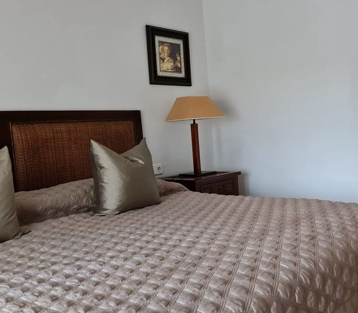Apartamento de 2 habitaciones en Nueva Andalucia en venta con piscina garaje - 385.000 € (Ref: 10065794)