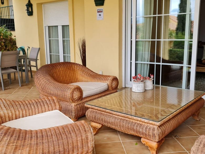 Apartamento de 2 habitaciones en Nueva Andalucia en venta con piscina garaje - 385.000 € (Ref: 10065794)