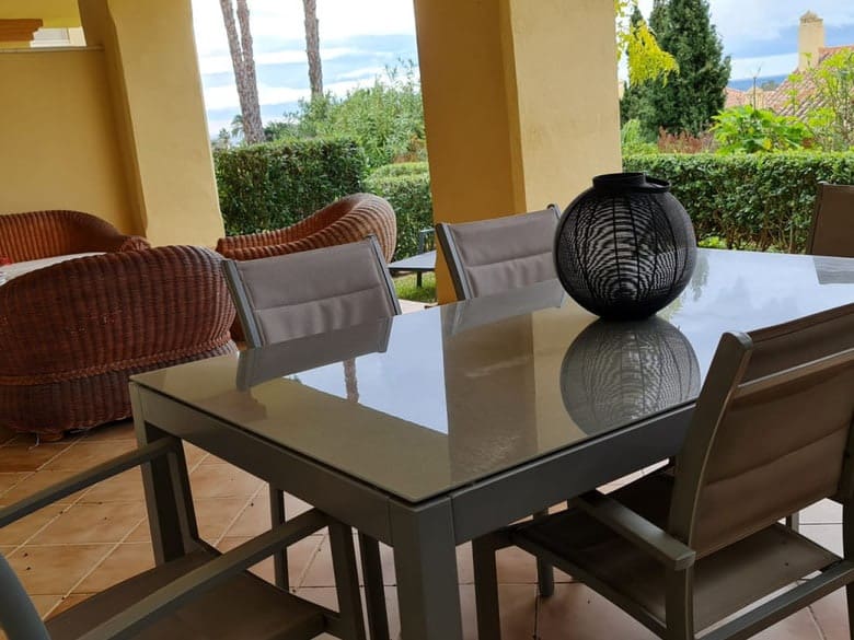Apartamento de 2 habitaciones en Nueva Andalucia en venta con piscina garaje - 385.000 € (Ref: 10065794)