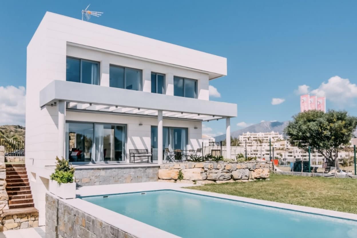 3 slaapkamer Villa te koop in Marbella met zwembad garage - € 850.000 (Ref: 10065802)