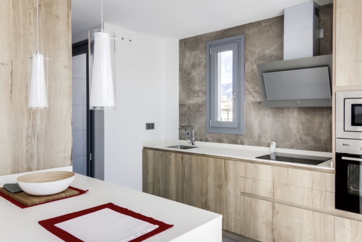 3 slaapkamer Villa te koop in Marbella met zwembad garage - € 850.000 (Ref: 10065802)