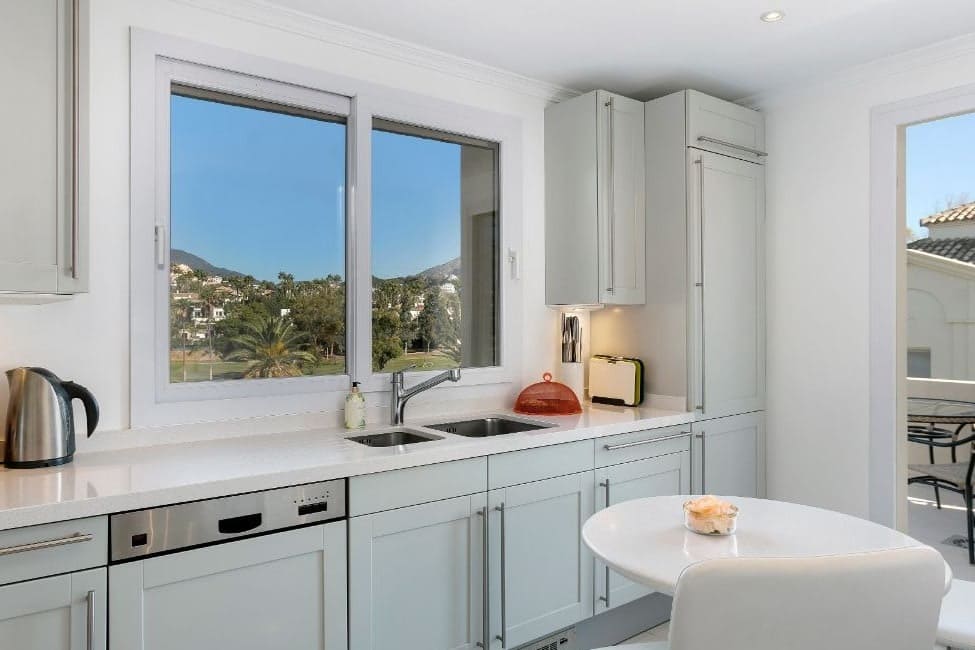 3 Zimmer Penthouse zu verkaufen in Marbella mit Pool Garage - 1.750.000 € (Ref: 10065832)