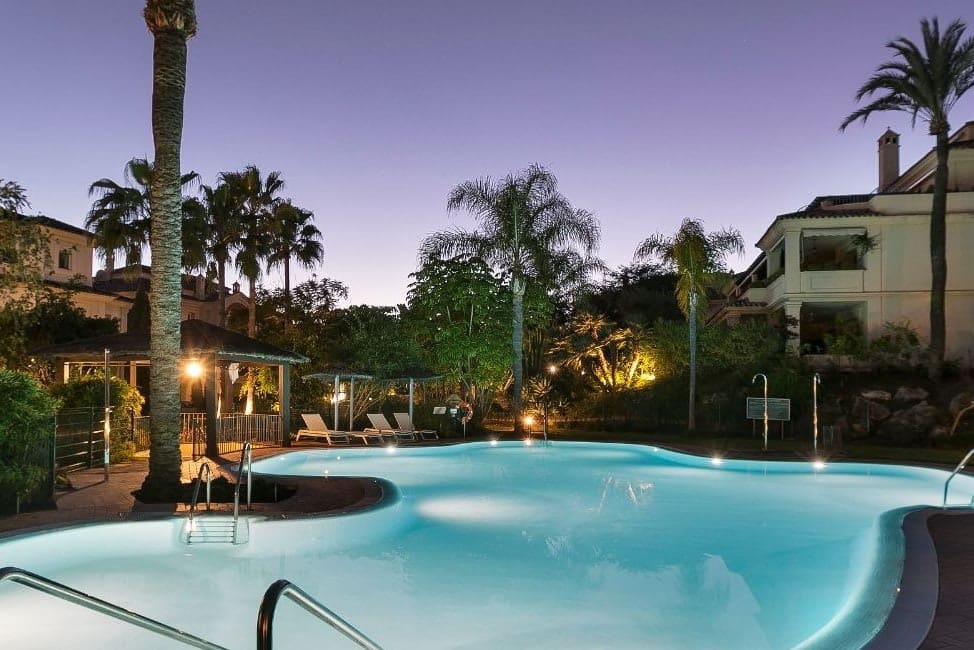 3 Zimmer Penthouse zu verkaufen in Marbella mit Pool Garage - 1.750.000 € (Ref: 10065832)