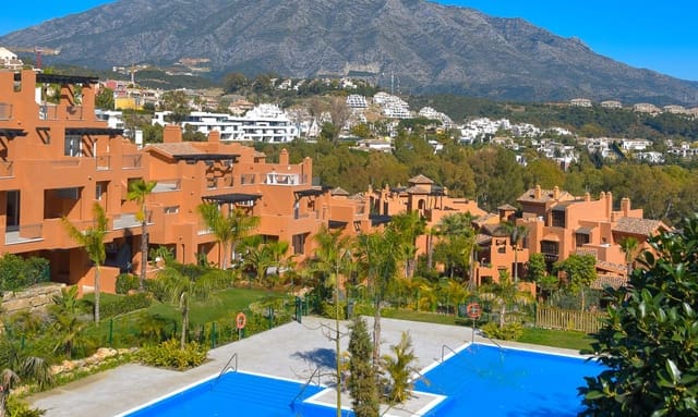 Apartamento de 3 habitaciones en Marbella en venta con piscina garaje - 465.000 € (Ref: 10065836)