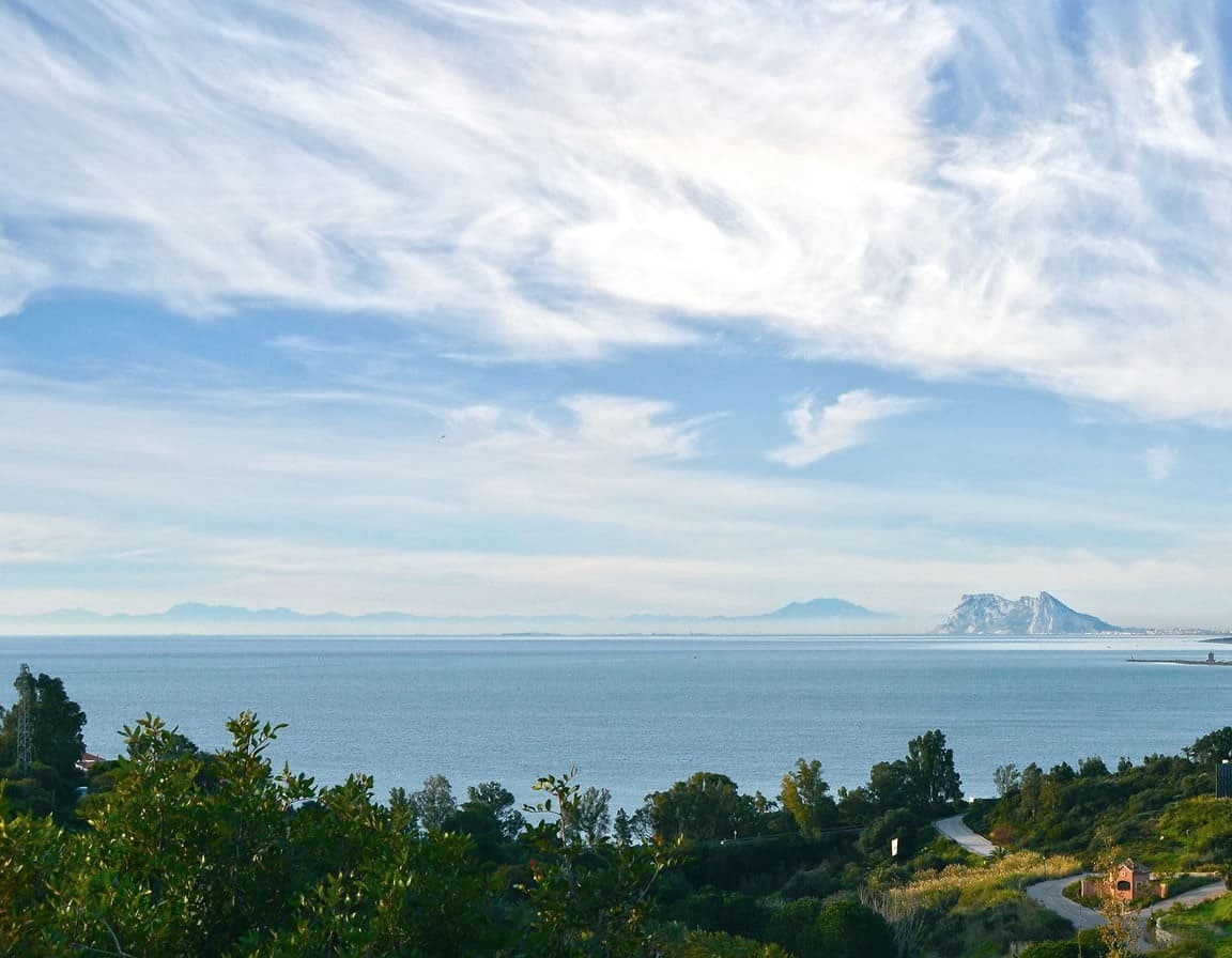 4 bedroom Villa for sale in Manilva with pool garage - € 400,000 (Ref: 10065852)