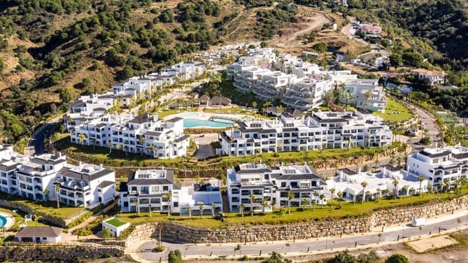 2 chambre Appartement à vendre à Marbella avec piscine garage - 357 000 € (Ref: 10065878)