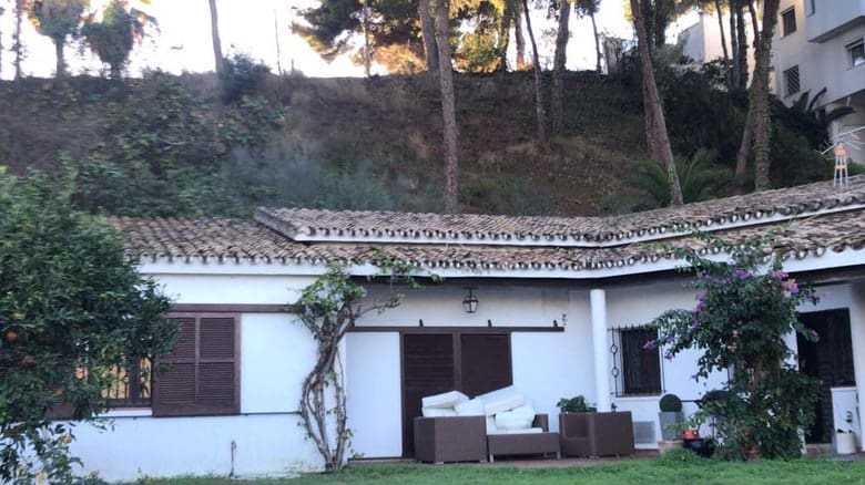 3 Zimmer Villa zu verkaufen in Nueva Andalucia mit Pool - 1.999.999 € (Ref: 10065928)