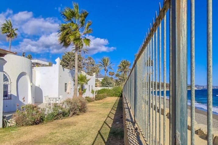 11 soveværelse Villa til salg i Golden Mile med swimmingpool garage - € 15.000.000 (Ref: 10065930)
