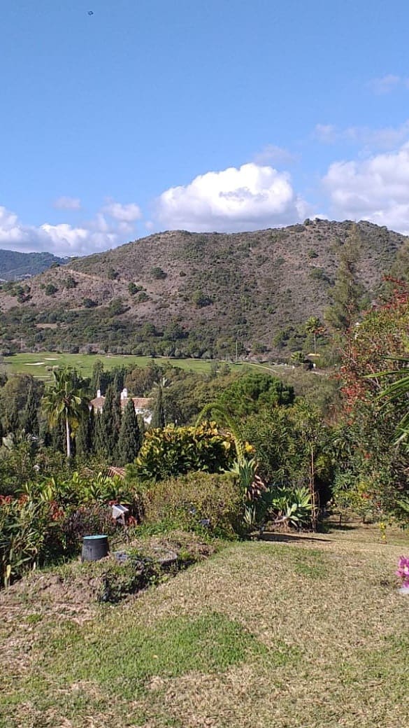 4 slaapkamer Villa te koop in Marbella met zwembad garage - € 795.000 (Ref: 10065931)