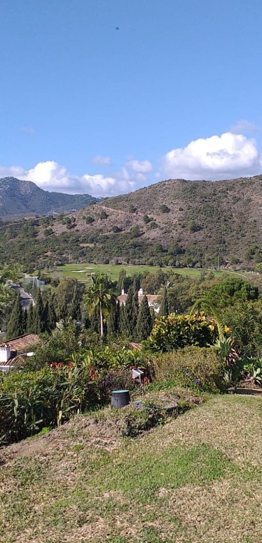 4 slaapkamer Villa te koop in Marbella met zwembad garage - € 795.000 (Ref: 10065931)