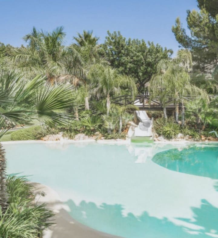 8 soveværelse Villa til salg i Marbella med swimmingpool garage - € 12.000.000 (Ref: 10065933)