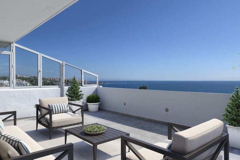 Apartamento de 3 habitaciones en Estepona en venta con piscina garaje - 719.000 € (Ref: 10065942)