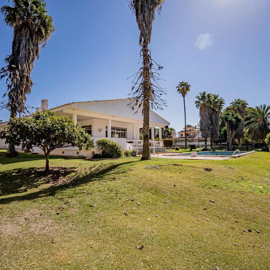 7 slaapkamer Villa te koop in Marbella met zwembad garage - € 3.000.000 (Ref: 10065951)