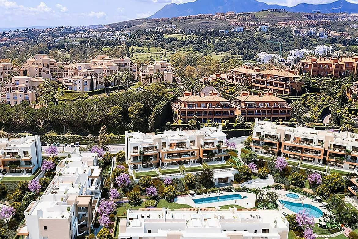 2 bedroom Apartment for sale in Benahavis with pool garage - € 399,000 (Ref: 10065954)
