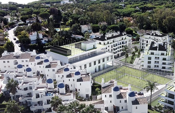2 soveværelse Lejlighed til salg i Calahonda med swimmingpool garage - € 330.000 (Ref: 10065957)