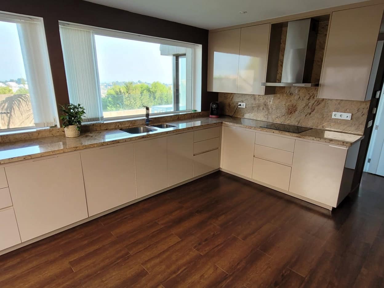 Chalet de 4 habitaciones en Benahavís en venta con piscina garaje - 1.850.000 € (Ref: 10065964)