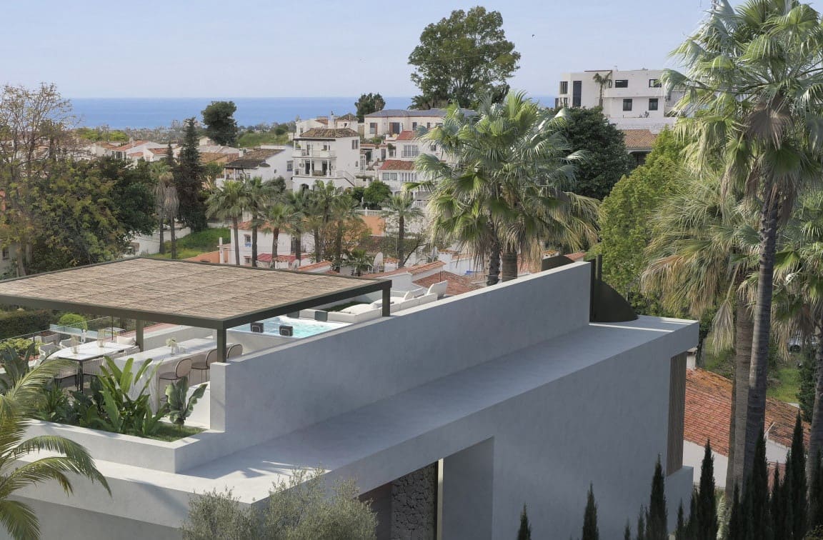4 soveværelse Villa til salg i Nueva Andalucia med swimmingpool garage - € 1.595.000 (Ref: 10065968)