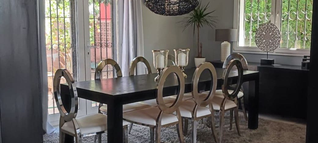 4 sypialnia Willa na sprzedaż w Nueva Andalucia z basenem garażem - 1 600 000 € (Ref: 10065992)