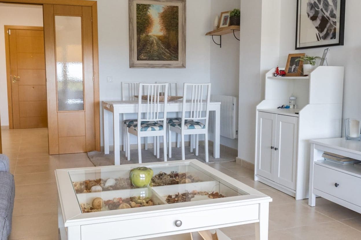 4 sovrum Lägenhet till salu i Nueva Andalucia med pool garage - 375 000 € (Ref: 10066008)