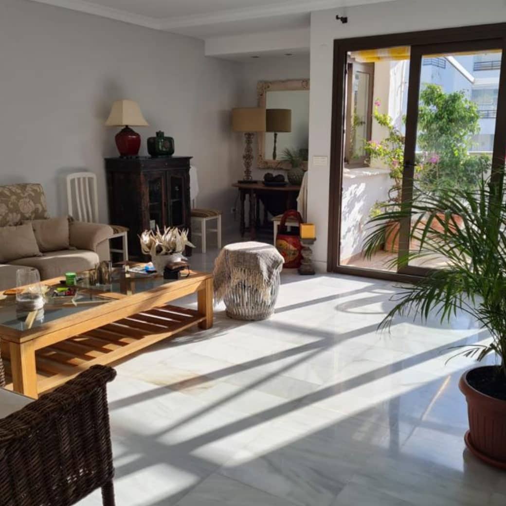 2 slaapkamer Appartement te koop in Puerto Banus met zwembad garage - € 585.000 (Ref: 10066010)