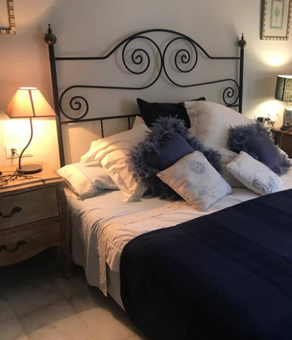 2 slaapkamer Appartement te koop in Puerto Banus met zwembad garage - € 585.000 (Ref: 10066010)