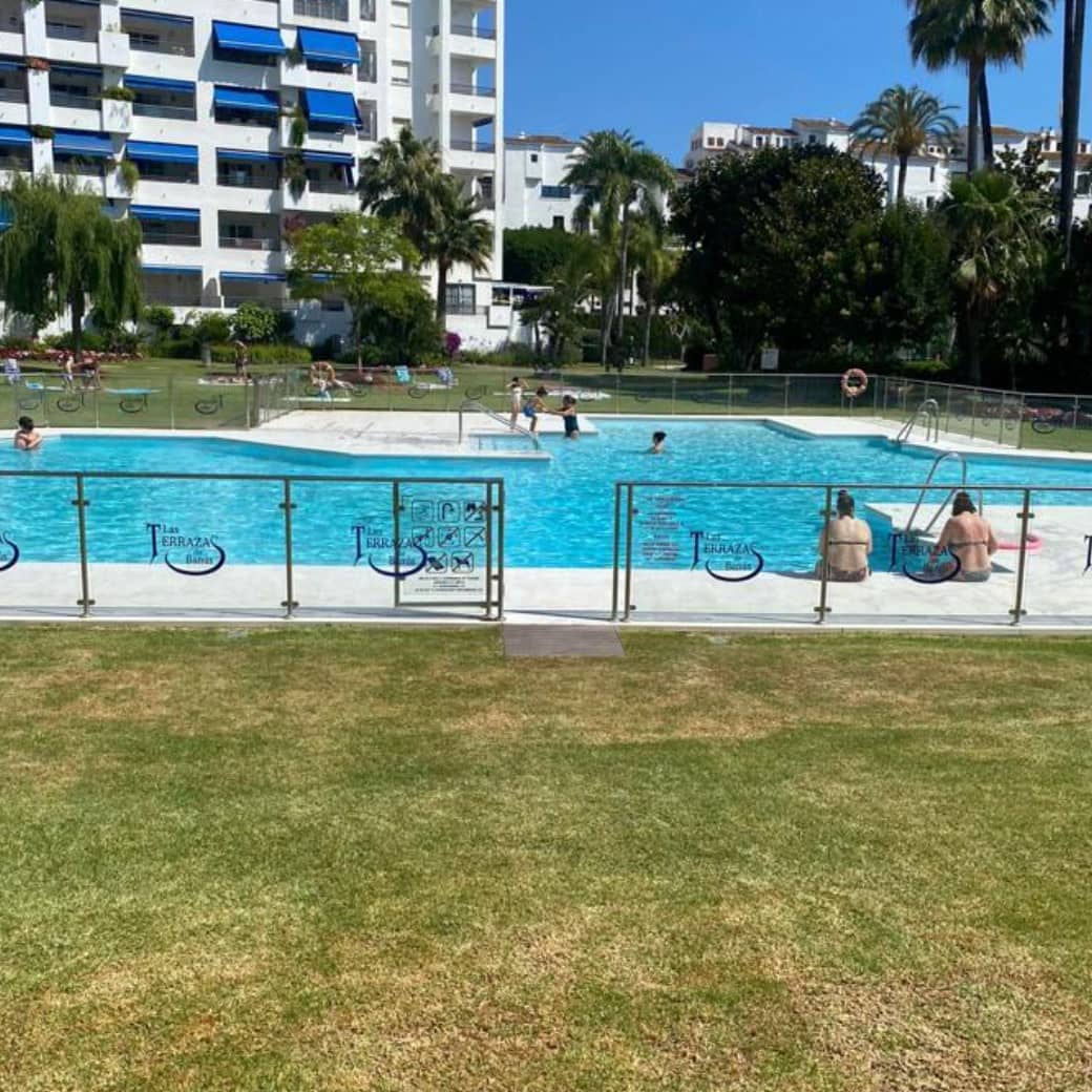2 slaapkamer Appartement te koop in Puerto Banus met zwembad garage - € 585.000 (Ref: 10066010)